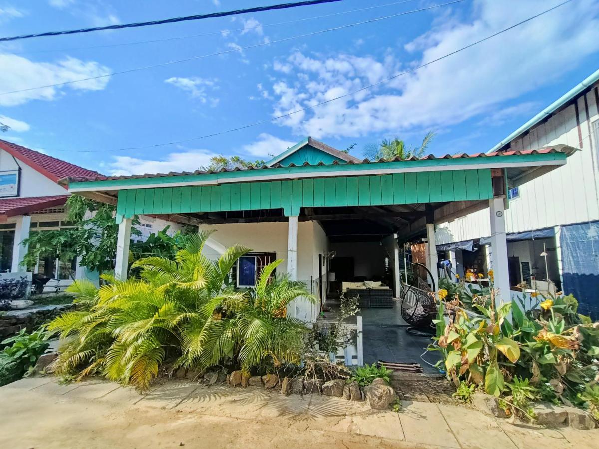 Sam'S Guesthouse M'Pai Bay 코롱 산로엠 외부 사진