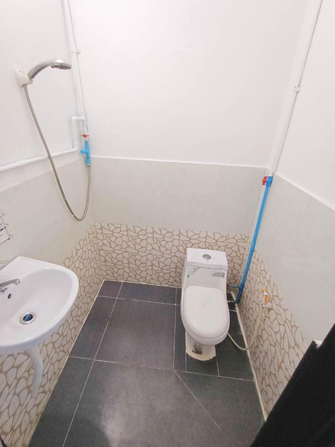 Sam'S Guesthouse M'Pai Bay 코롱 산로엠 외부 사진