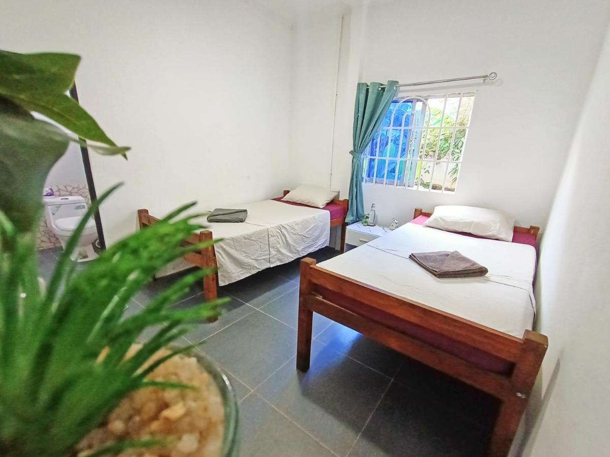 Sam'S Guesthouse M'Pai Bay 코롱 산로엠 외부 사진