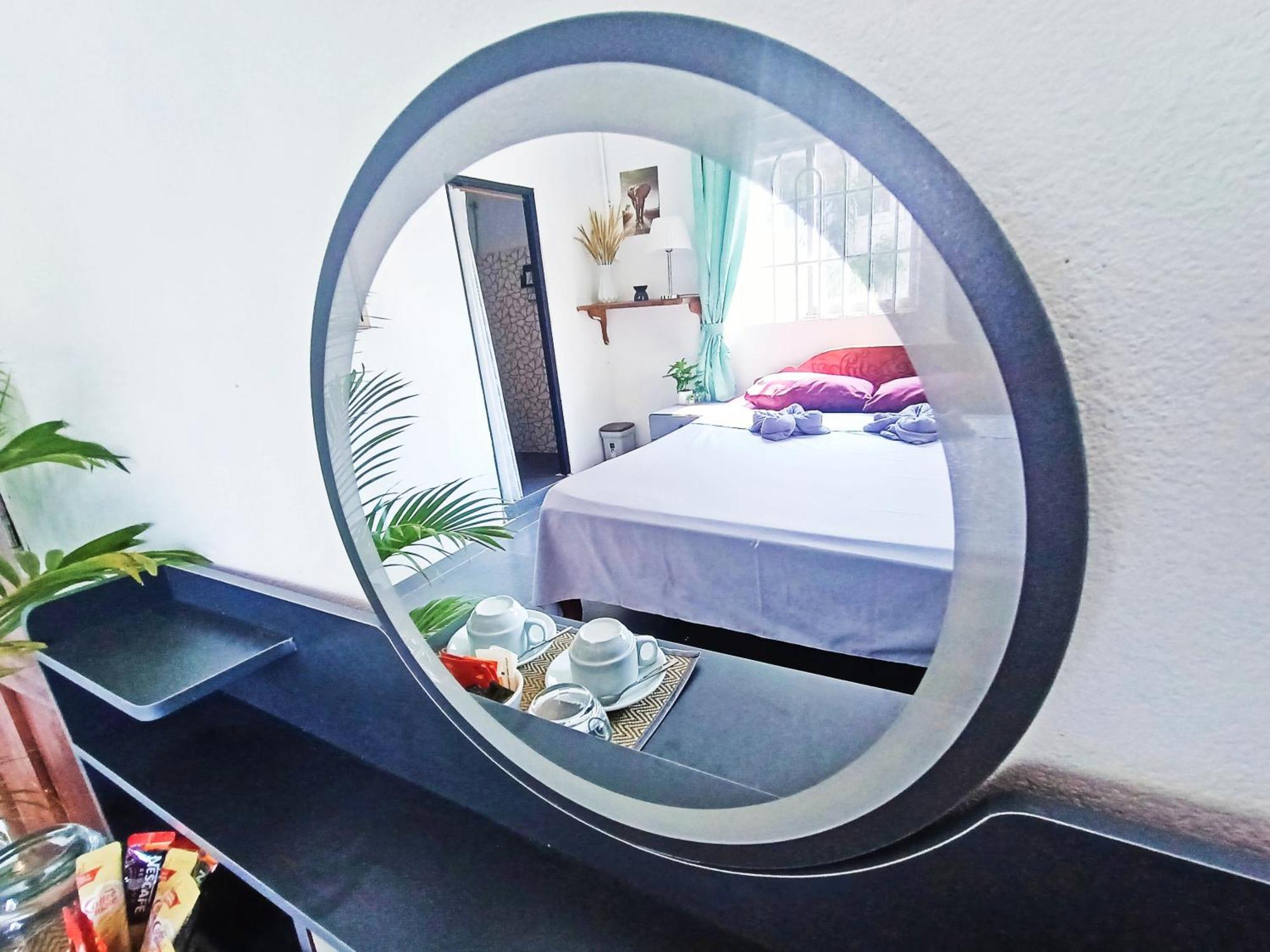 Sam'S Guesthouse M'Pai Bay 코롱 산로엠 외부 사진